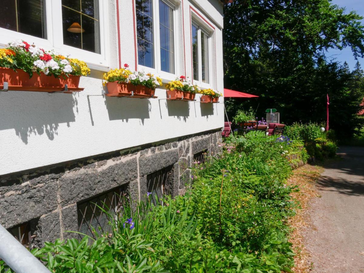 Herberge Zur Rose Brotterode Exteriér fotografie